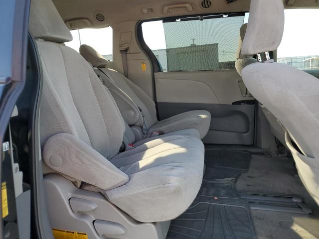 Photo 11 from auction – 2014 TOYOTA SIENNA LE with VIN 5TDKK3DC7ES480700