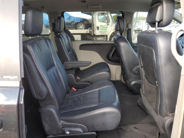 Photo 11 from auction – 2011 CHRYSLER TOWN & COU with VIN 2A4RR8DG2BR610021