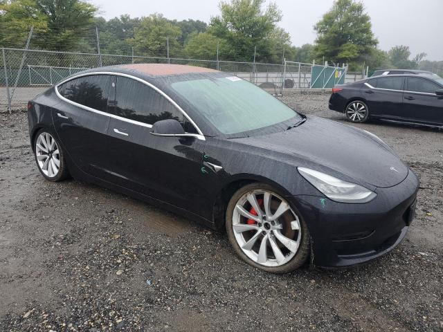 Photo 4 from auction – 2018 TESLA MODEL 3 with VIN 5YJ3E1EBXJF082689