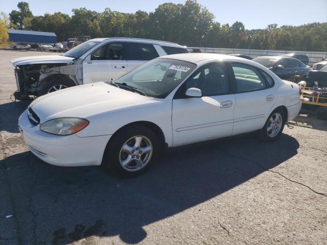 FORD TAURUS SES 2002 مع رقم تعريف المركبة 1FAFP55U62A148056 - صورة من المزاد