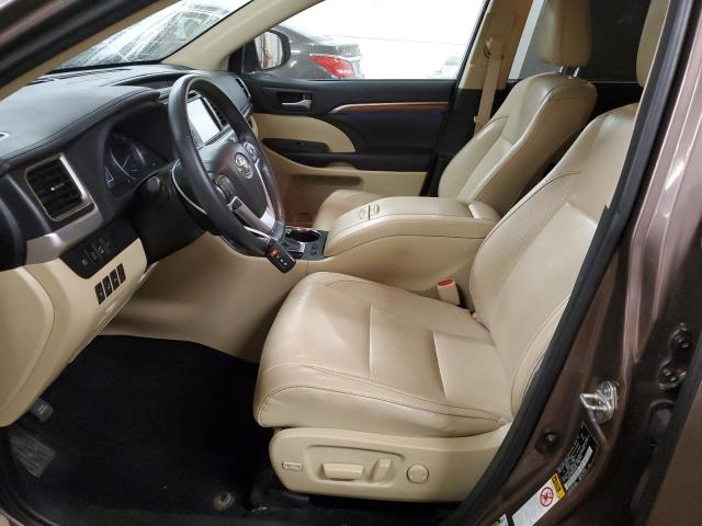 Photo 7 from auction – 2017 TOYOTA HIGHLANDER with VIN 5TDDZRFH7HS462055
