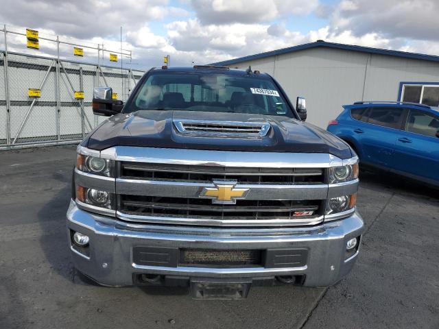 Photo 5 from auction – 2018 CHEVROLET SILVERADO with VIN 1GC4K0EY8JF243127