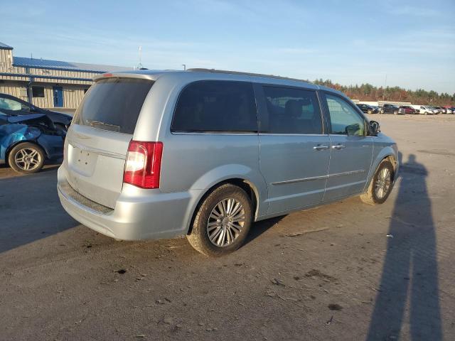 Photo 3 from auction – 2016 CHRYSLER TOWN & COU with VIN 2C4RC1CG7GR284689