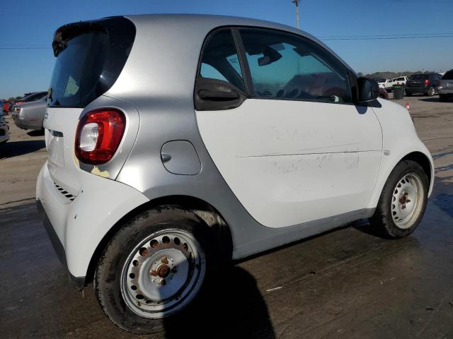Photo 3 from auction – 2017 SMART FORTWO with VIN WMEFJ5DA0HK169587