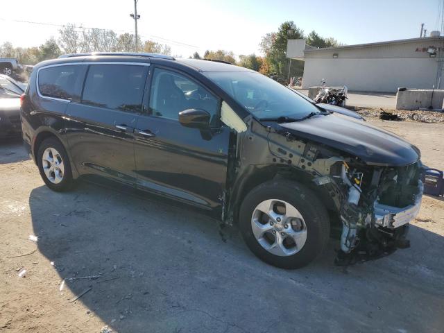 Photo 4 from auction – 2017 CHRYSLER PACIFICA T with VIN 2C4RC1EG7HR821835