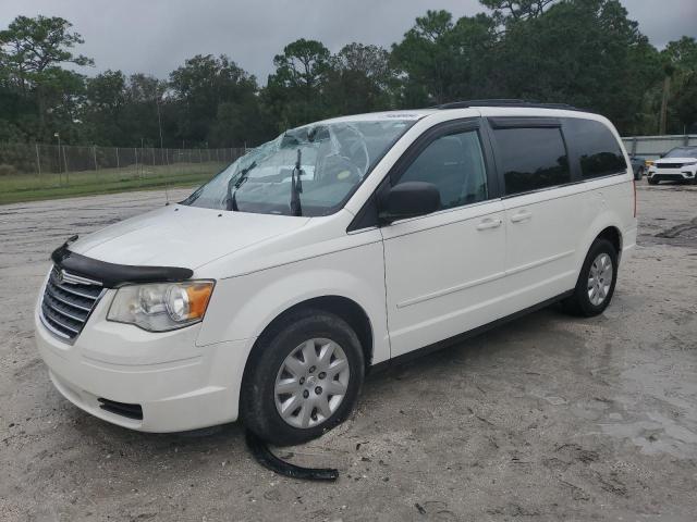 CHRYSLER TOWN & COU 2010 with VIN 2A4RR4DE4AR346855 - Photo from auction