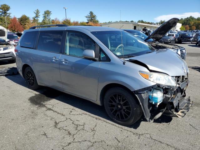 Photo 4 from auction – 2014 TOYOTA SIENNA LE with VIN 5TDJK3DC1ES084726