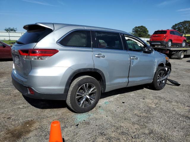 Photo 3 from auction – 2018 TOYOTA HIGHLANDER with VIN 5TDZARFH7JS037342