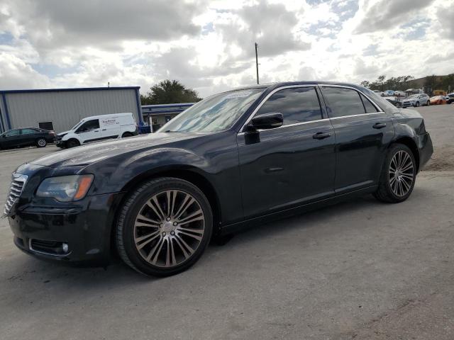 CHRYSLER 300 S 2014 with VIN 2C3CCABT0EH189824 - Photo from auction