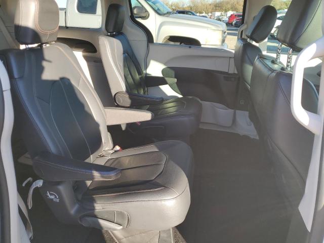 Photo 11 from auction – 2017 CHRYSLER PACIFICA T with VIN 2C4RC1BG5HR788029