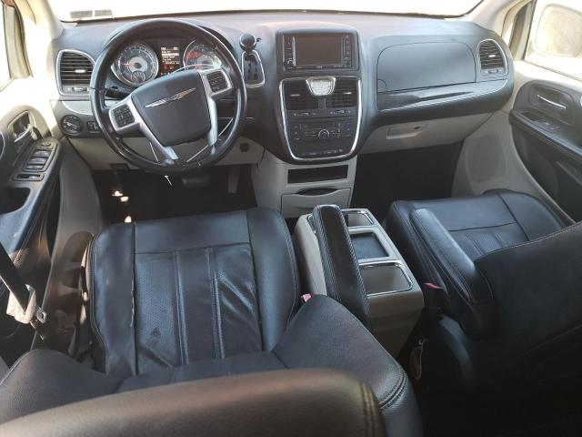 Photo 8 from auction – 2012 CHRYSLER TOWN & COU with VIN 2C4RC1BG5CR381756