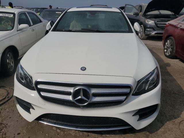 Photo 5 from auction – 2017 MERCEDES-BENZ E 300 with VIN WDDZF4JBXHA174876