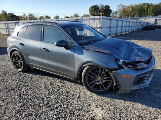 Photo 4 from auction – 2019 PORSCHE CAYENNE with VIN WP1AA2AY7KDA00752