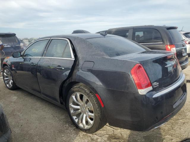 Photo 2 from auction – 2017 CHRYSLER 300 LIMITE with VIN 2C3CCAAG0HH582828