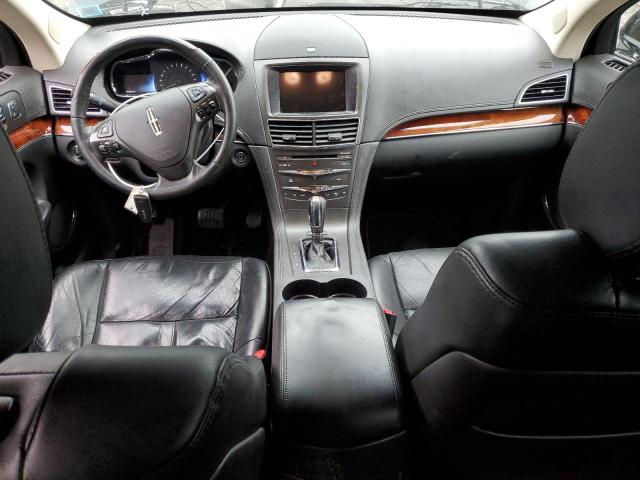 Photo 8 from auction – 2018 LINCOLN MKT with VIN 2LMHJ5AT6JBL01233