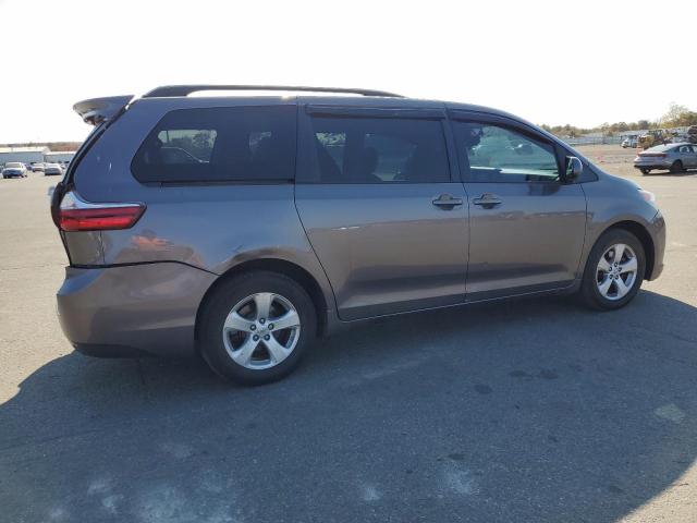 Photo 3 from auction – 2016 TOYOTA SIENNA LE with VIN 5TDKK3DC8GS718184