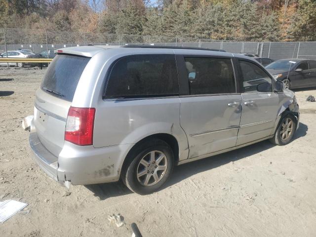 Photo 3 from auction – 2011 CHRYSLER TOWN & COU with VIN 2A4RR5DG8BR723518