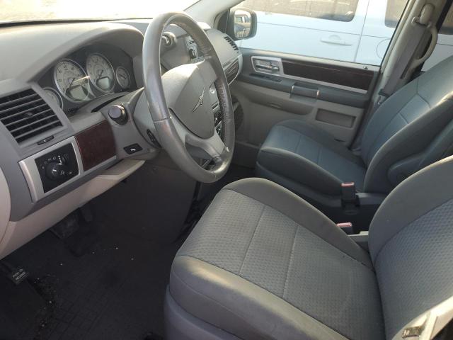 Photo 7 from auction – 2010 CHRYSLER TOWN & COU with VIN 2A4RR5D14AR240456