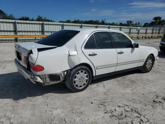 Photo 3 from auction – 1997 MERCEDES-BENZ E 320 with VIN WDBJF55F2VJ024815