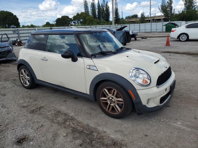 Photo 4 from auction – 2012 MINI COOPER S with VIN WMWSV3C55CT386143