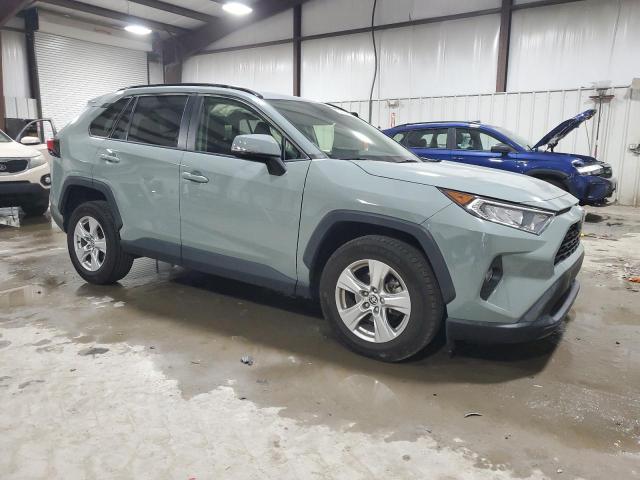 Photo 4 from auction – 2020 TOYOTA RAV4 XLE with VIN JTMP1RFV4LJ026134