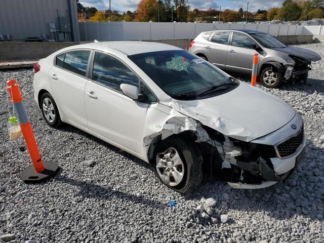 Photo 4 from auction – 2017 KIA FORTE LX with VIN 3KPFK4A77HE113423