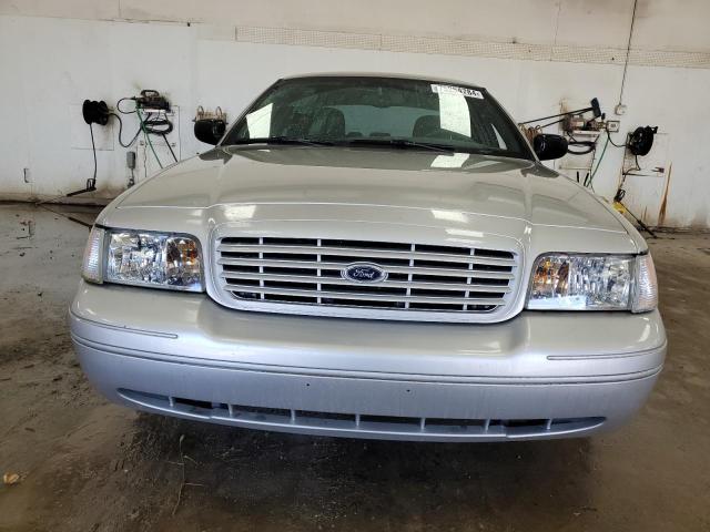 Photo 5 from auction – 2004 FORD CROWN VICT with VIN 2FAFP74W94X158167