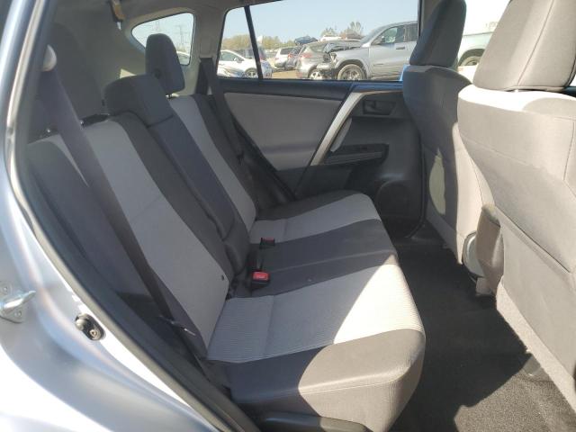 Photo 10 from auction – 2015 TOYOTA RAV4 LE with VIN JTMBFREV2FD130170