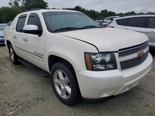 Photo 4 from auction – 2013 CHEVROLET AVALANCHE with VIN 3GNMCGE0XDG368091