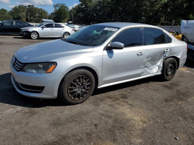 VOLKSWAGEN PASSAT S 2015 with VIN 1VWAS7A3XFC065507 - Photo from auction