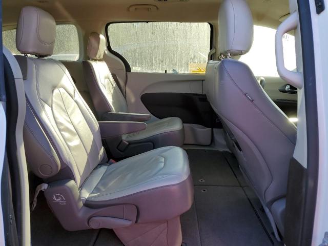 Photo 11 from auction – 2017 CHRYSLER PACIFICA T with VIN 2C4RC1BG8HR762539