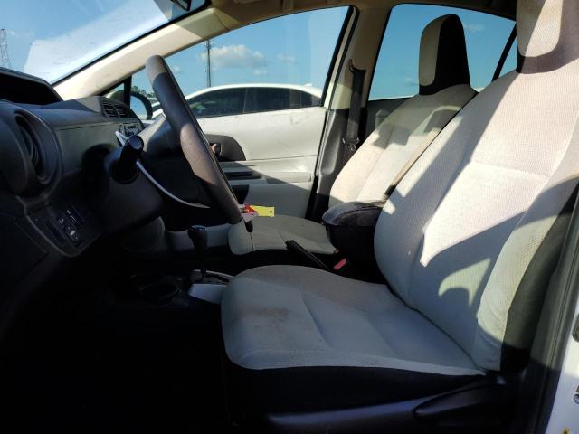 Photo 7 from auction – 2013 TOYOTA PRIUS C with VIN JTDKDTB39D1549959