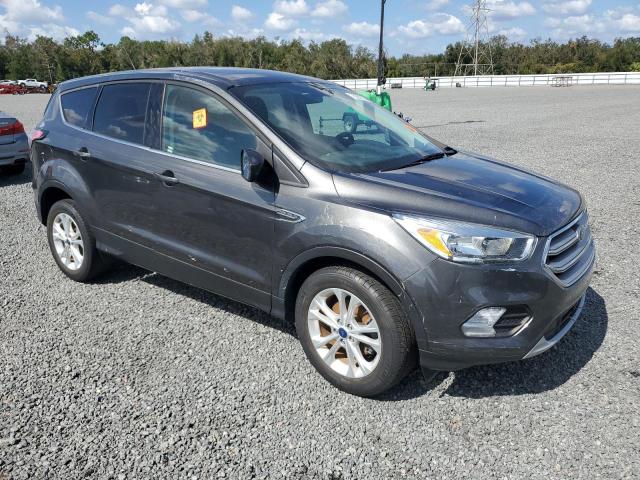 Photo 4 from auction – 2017 FORD ESCAPE SE with VIN 1FMCU0GD3HUD81918