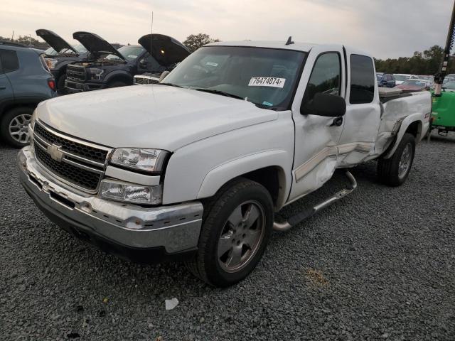 Photo 1 from auction – 2006 CHEVROLET SILVERADO with VIN 1GCEK19B06Z106687