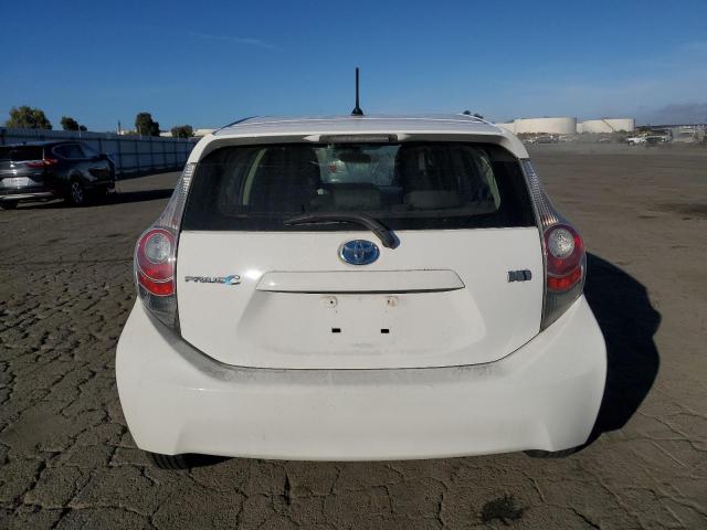 Photo 6 from auction – 2013 TOYOTA PRIUS C with VIN JTDKDTB35D1541521