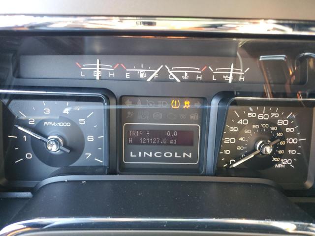 Photo 9 from auction – 2011 LINCOLN NAVIGATOR with VIN 5LMJJ2H51BEJ06694
