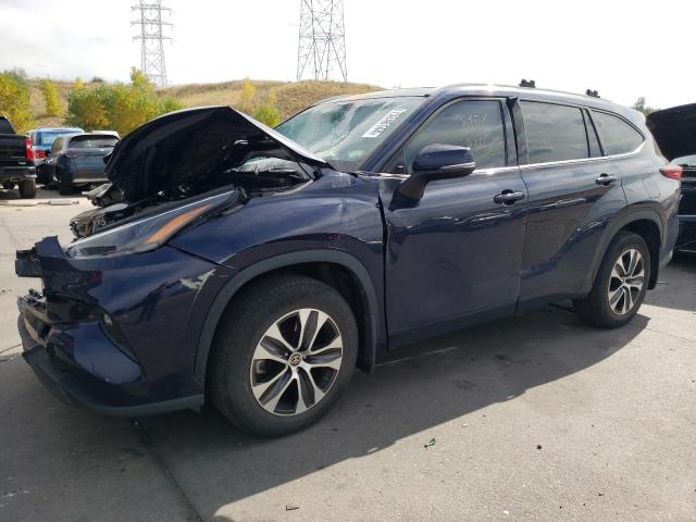 TOYOTA HIGHLANDER 2022 with VIN 5TDHZRBH2NS570666 - Photo from auction