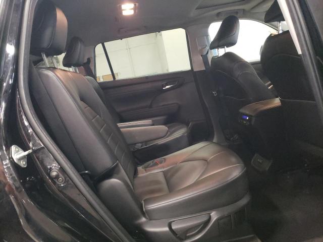 Photo 11 from auction – 2022 TOYOTA HIGHLANDER with VIN 5TDGZRBHXNS566375