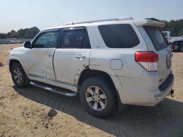 Photo 2 from auction – 2011 TOYOTA 4RUNNER SR with VIN JTEBU5JR2B5049614