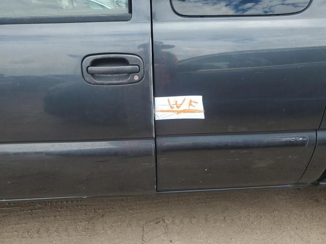 Photo 12 from auction – 2004 CHEVROLET SILVERADO with VIN 2GCEC19T641415205