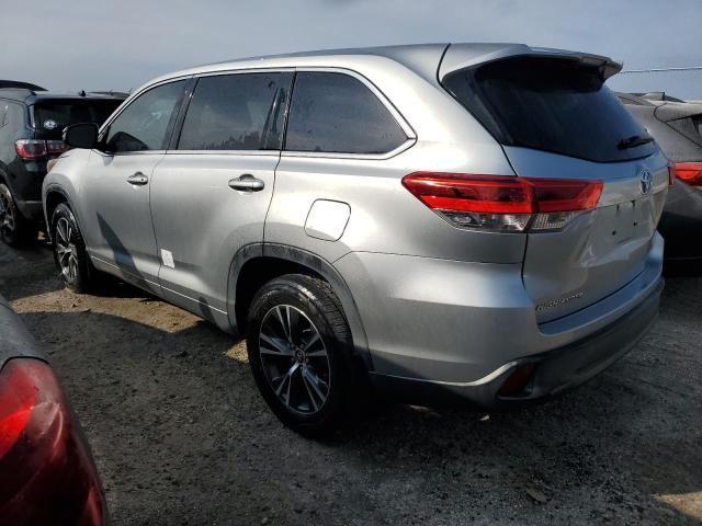 Photo 2 from auction – 2018 TOYOTA HIGHLANDER with VIN 5TDZARFH4JS038688