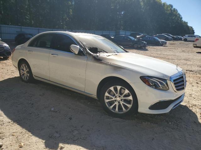Photo 4 from auction – 2017 MERCEDES-BENZ E with VIN WDDZF4JB1HA141362