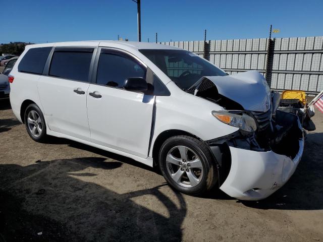 Photo 4 from auction – 2017 TOYOTA SIENNA with VIN 5TDZZ3DC3HS776294