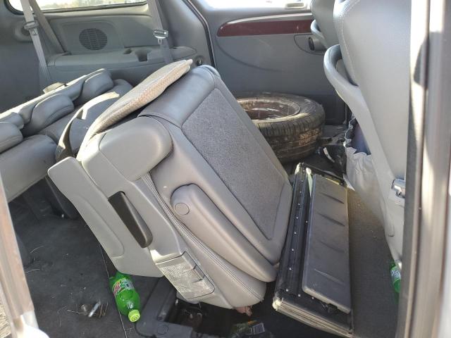 Photo 11 from auction – 2005 CHRYSLER TOWN & COU with VIN 2C8GP64L15R283991