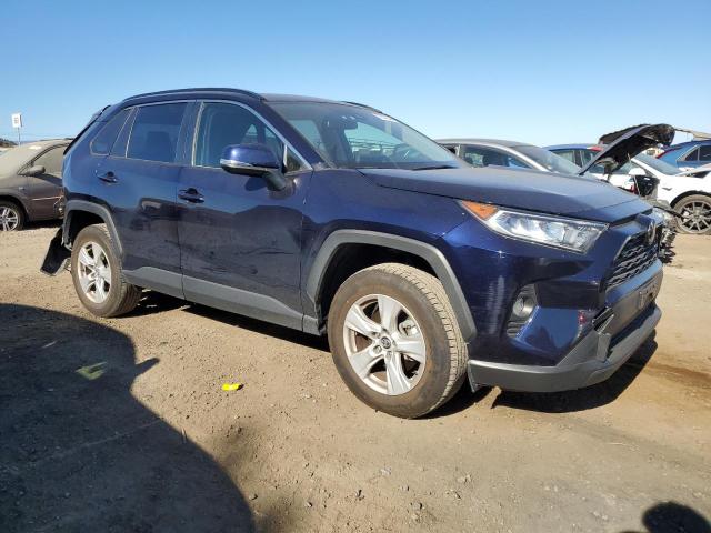 Photo 4 from auction – 2019 TOYOTA RAV4 XLE with VIN JTMW1RFV7KD028193