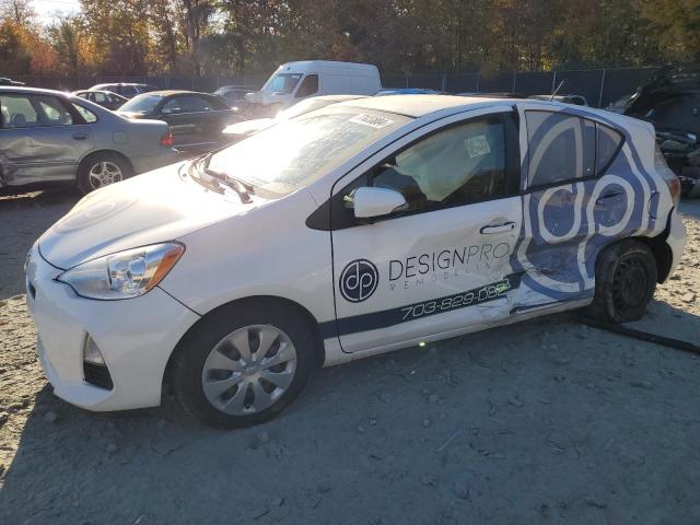 TOYOTA PRIUS C 2013 with VIN JTDKDTB39D1553512 - Photo from auction