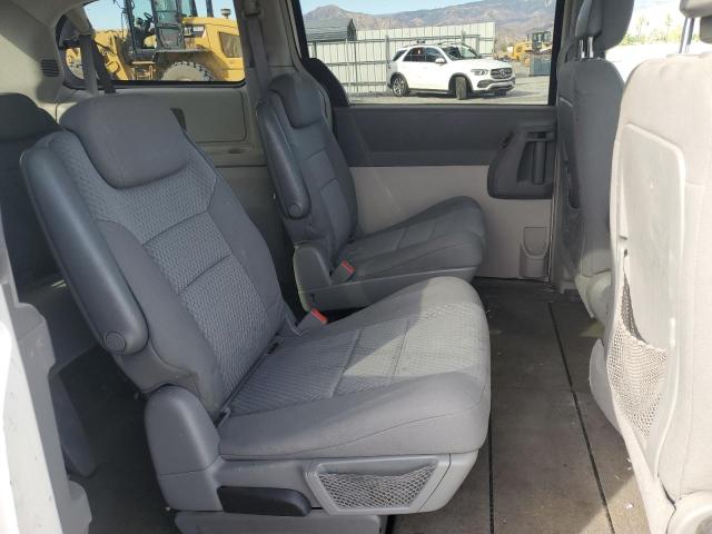 Photo 11 from auction – 2010 CHRYSLER TOWN & COU with VIN 2A4RR4DE2AR374041