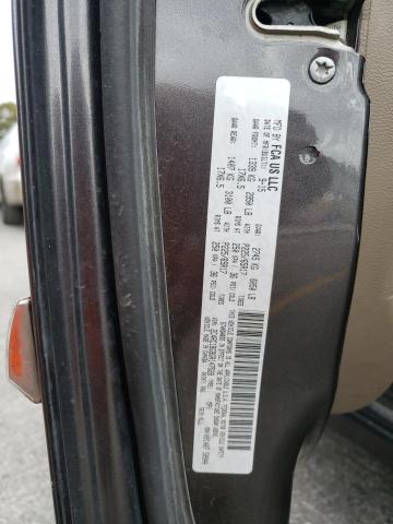 Photo 14 from auction – 2016 CHRYSLER TOWN & COU with VIN 2C4RC1BG9GR147528