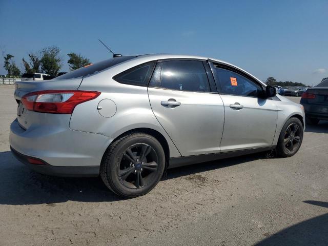Photo 3 from auction – 2013 FORD FOCUS SE with VIN 1FADP3F27DL296846