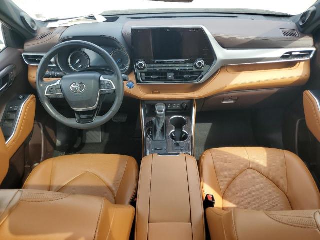 Фото 8 с аукциона – 2022 TOYOTA HIGHLANDER с VIN 5TDEBRCH6NS073125